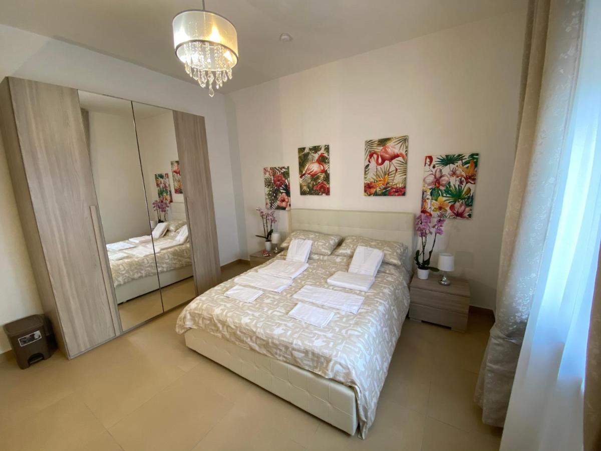 Caserta Royale Apartment Esterno foto